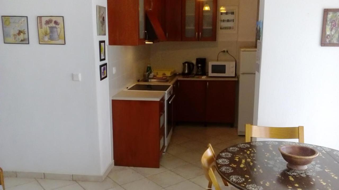 Natalia'S Apartments Nikiti  Ngoại thất bức ảnh