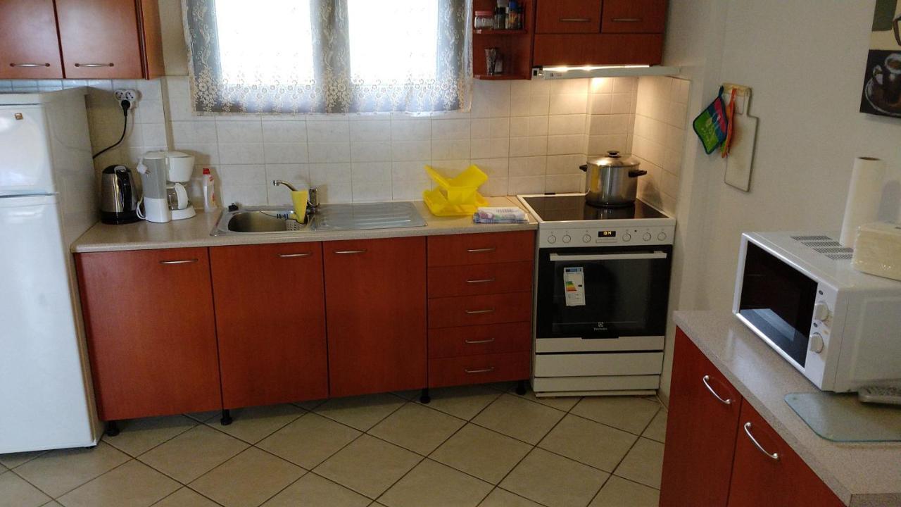 Natalia'S Apartments Nikiti  Ngoại thất bức ảnh