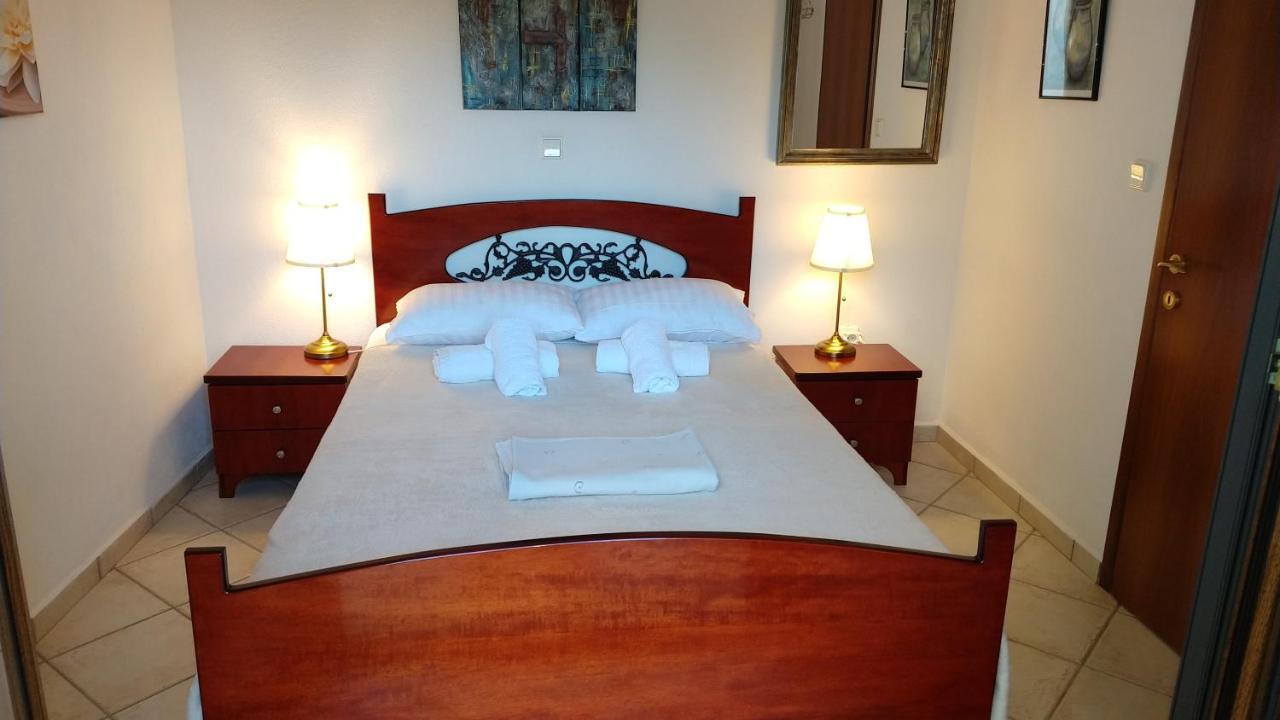 Natalia'S Apartments Nikiti  Ngoại thất bức ảnh